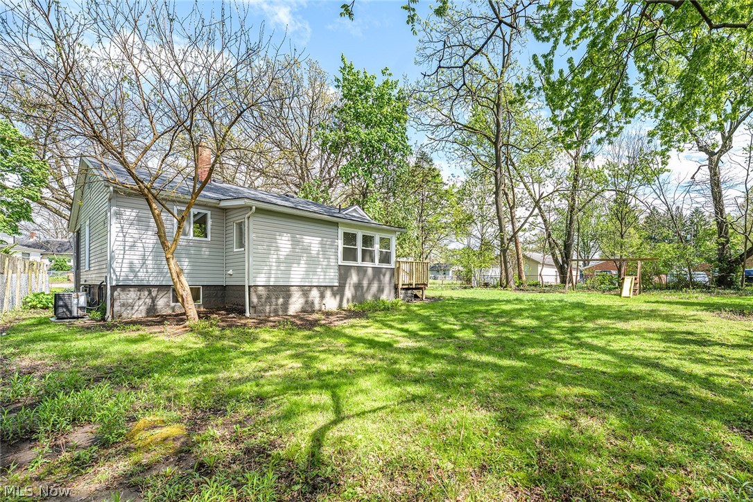 244 Keenan Avenue Cuyahoga Falls OH 44221