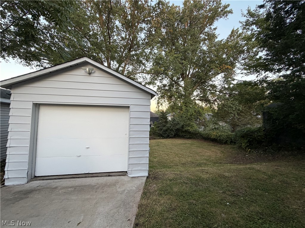 409 The Brooklands Avenue Akron OH 44305