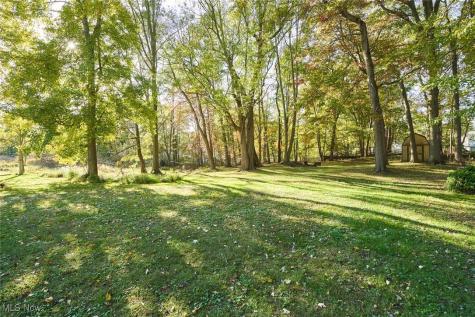 1422 Slagle Drive Akron OH 44312