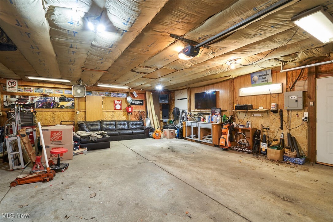 1422 Slagle Drive Akron OH 44312