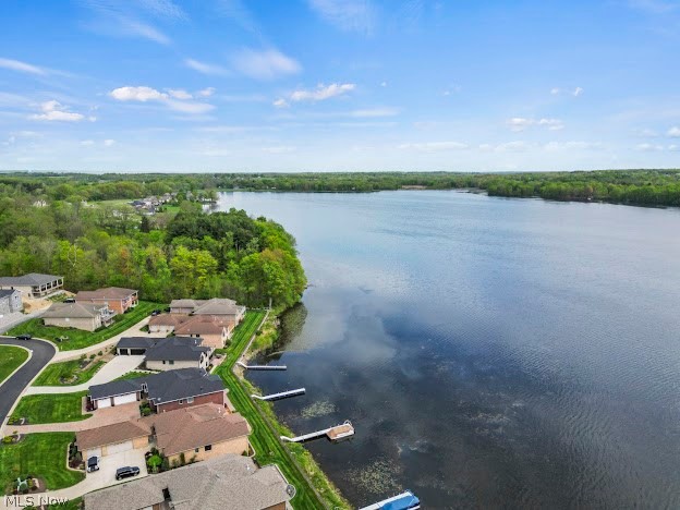1004 Waters Edge Drive Columbiana OH 44408