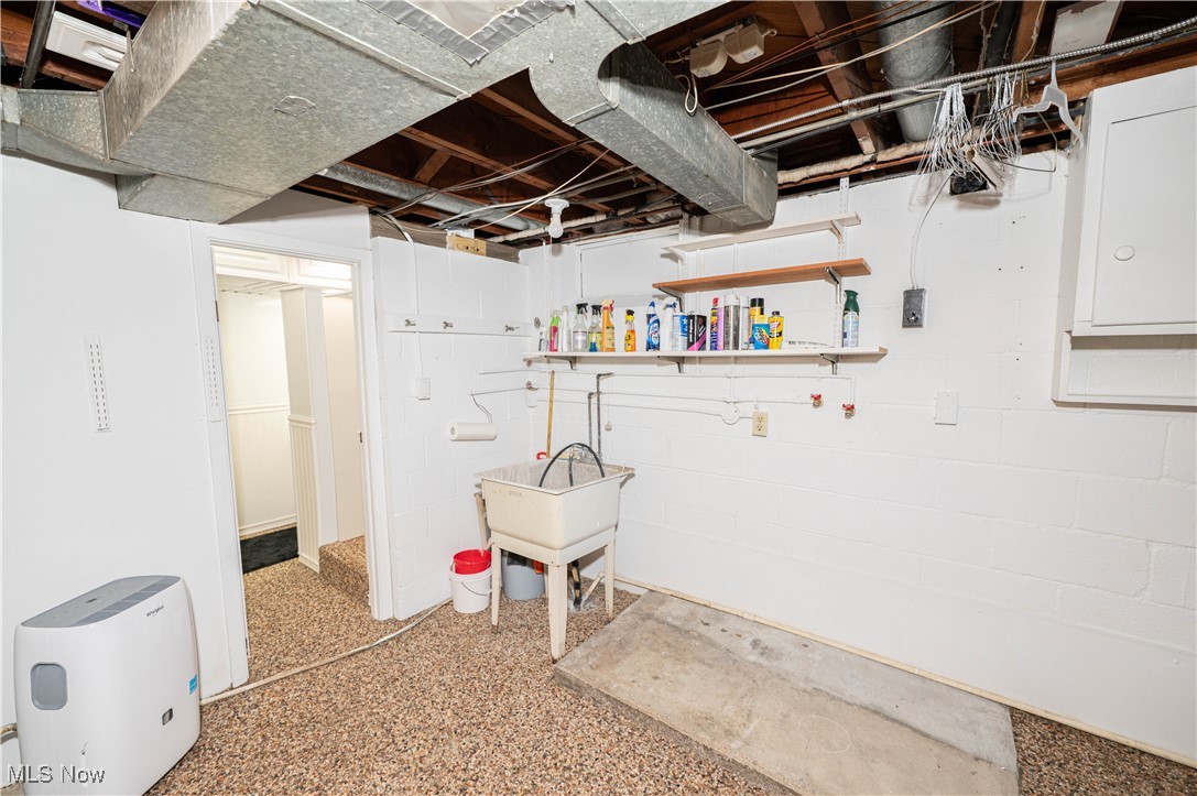1120 Croyden Road Lyndhurst OH 44124