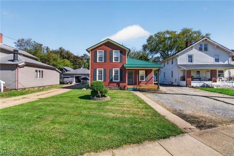 922 1st Street NE Massillon OH 44646