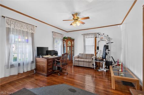 922 1st Street NE Massillon OH 44646