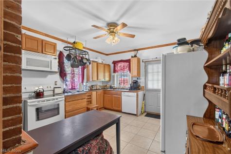 922 1st Street NE Massillon OH 44646