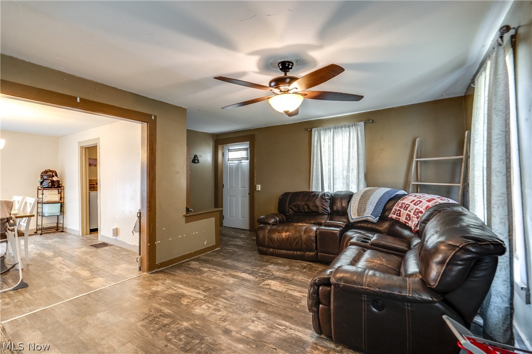 202 S Market Street Shreve OH 44676