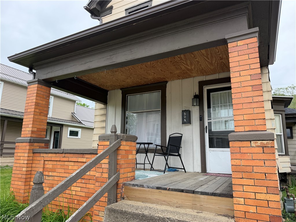 606 N 2nd Street Dennison OH 44621
