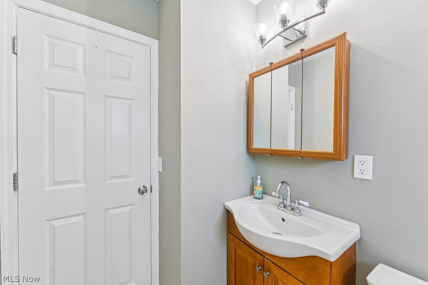701 Denison Avenue Elyria OH 44035
