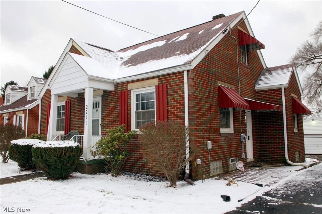 2211 Myrtle Avenue NW Canton OH 44709