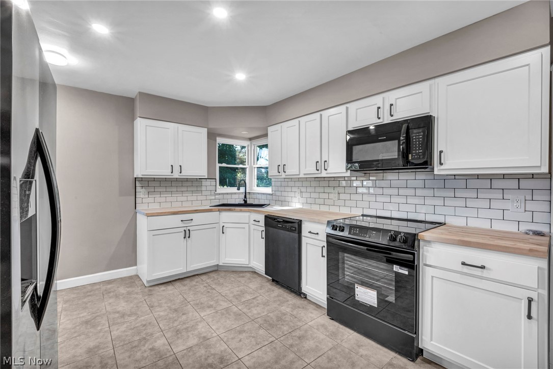 4735 Lawrence Avenue Garfield Heights OH 44125