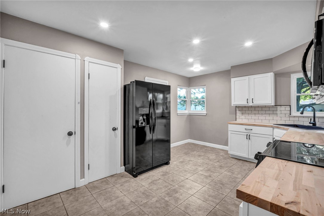 4735 Lawrence Avenue Garfield Heights OH 44125