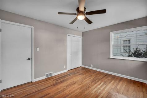 4735 Lawrence Avenue Garfield Heights OH 44125