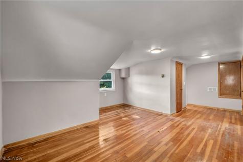 4735 Lawrence Avenue Garfield Heights OH 44125