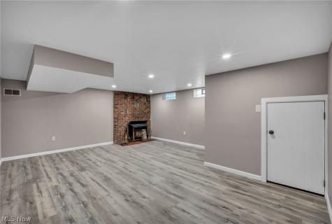 4735 Lawrence Avenue Garfield Heights OH 44125