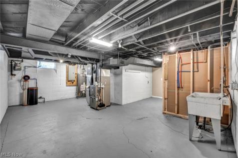 4735 Lawrence Avenue Garfield Heights OH 44125