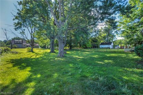 4735 Lawrence Avenue Garfield Heights OH 44125