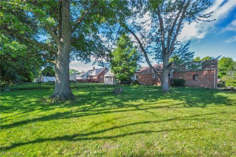 4735 Lawrence Avenue Garfield Heights OH 44125