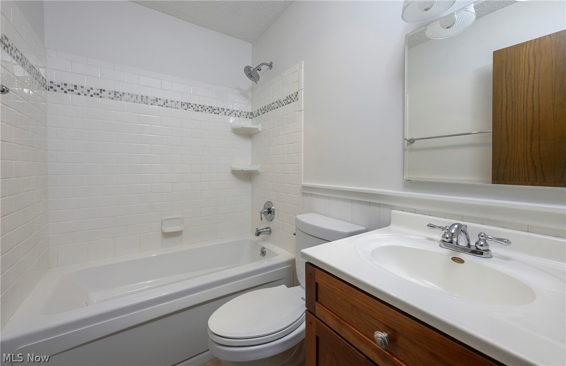 2652 Blake Road Wadsworth OH 44281