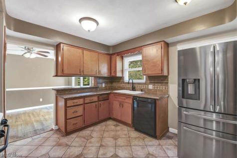 8756 Royalhaven Drive North Royalton OH 44133
