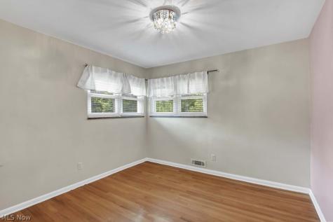 8756 Royalhaven Drive North Royalton OH 44133