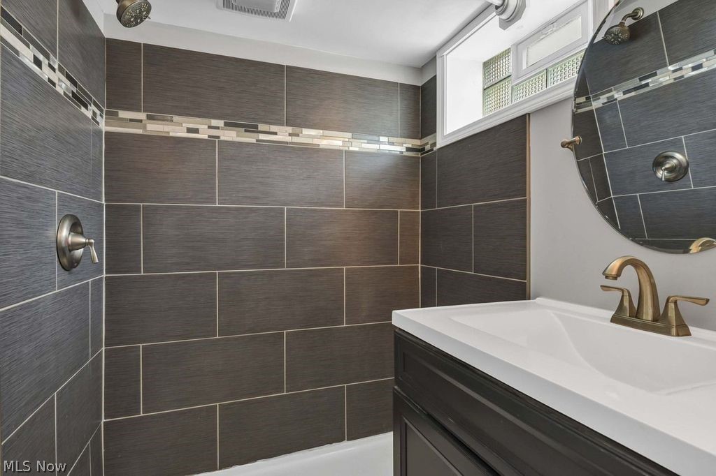 8756 Royalhaven Drive North Royalton OH 44133