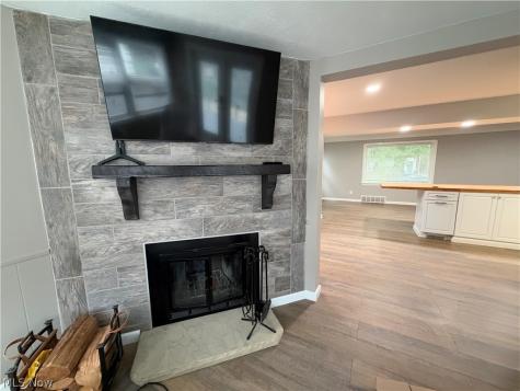 90 E 207th Street Euclid OH 44123
