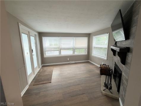 90 E 207th Street Euclid OH 44123