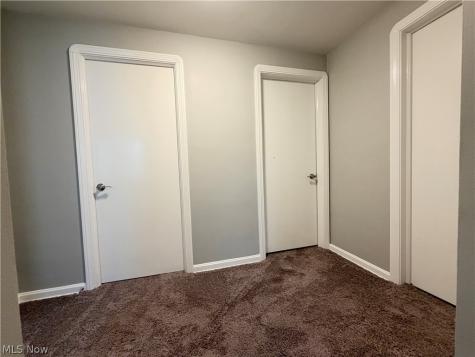 90 E 207th Street Euclid OH 44123