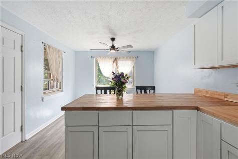 829 Lake Drive Ashland OH 44805