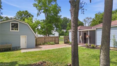 829 Lake Drive Ashland OH 44805