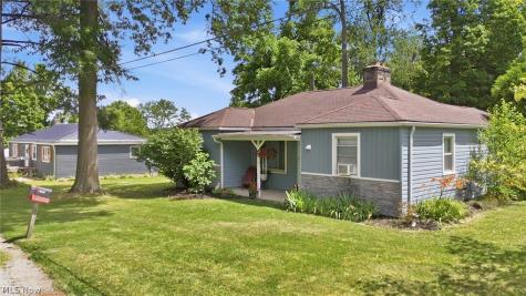 829 Lake Drive Ashland OH 44805