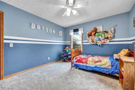 5704 Halwick Drive Ravenna OH 44266