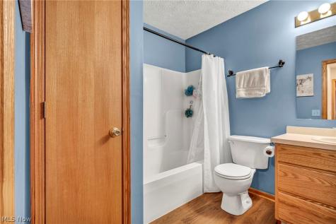 5704 Halwick Drive Ravenna OH 44266