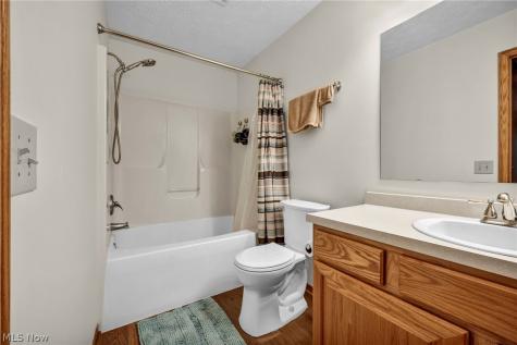 5704 Halwick Drive Ravenna OH 44266