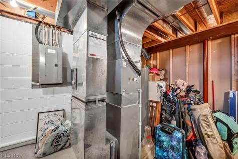 5704 Halwick Drive Ravenna OH 44266