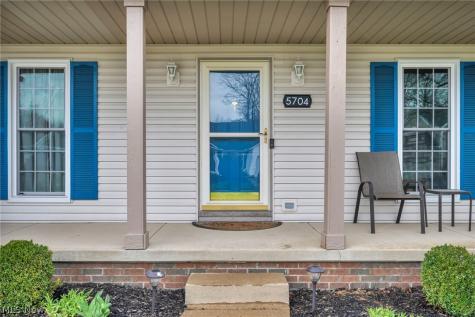 5704 Halwick Drive Ravenna OH 44266