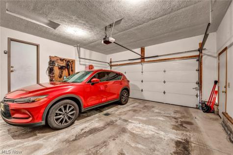 5704 Halwick Drive Ravenna OH 44266