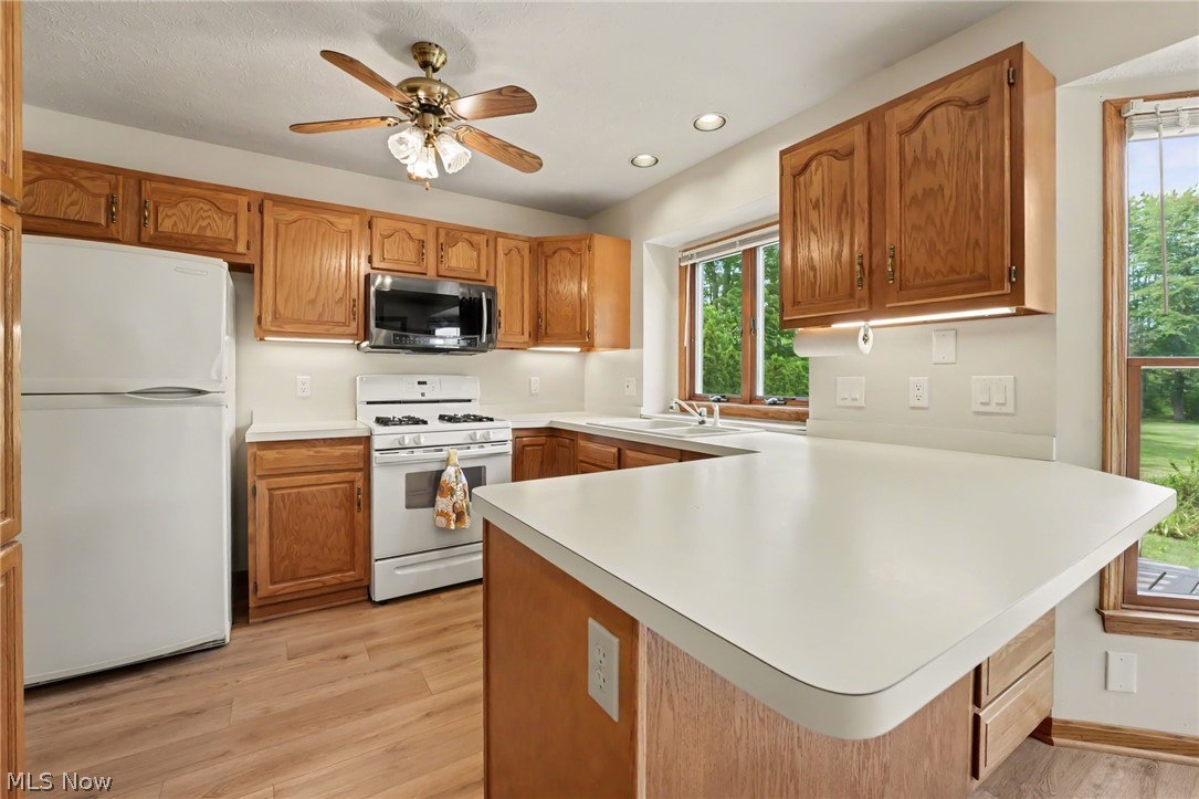 13874 Radcliffe Road Leroy OH 44077