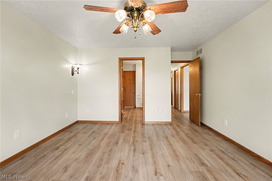 13874 Radcliffe Road Leroy OH 44077