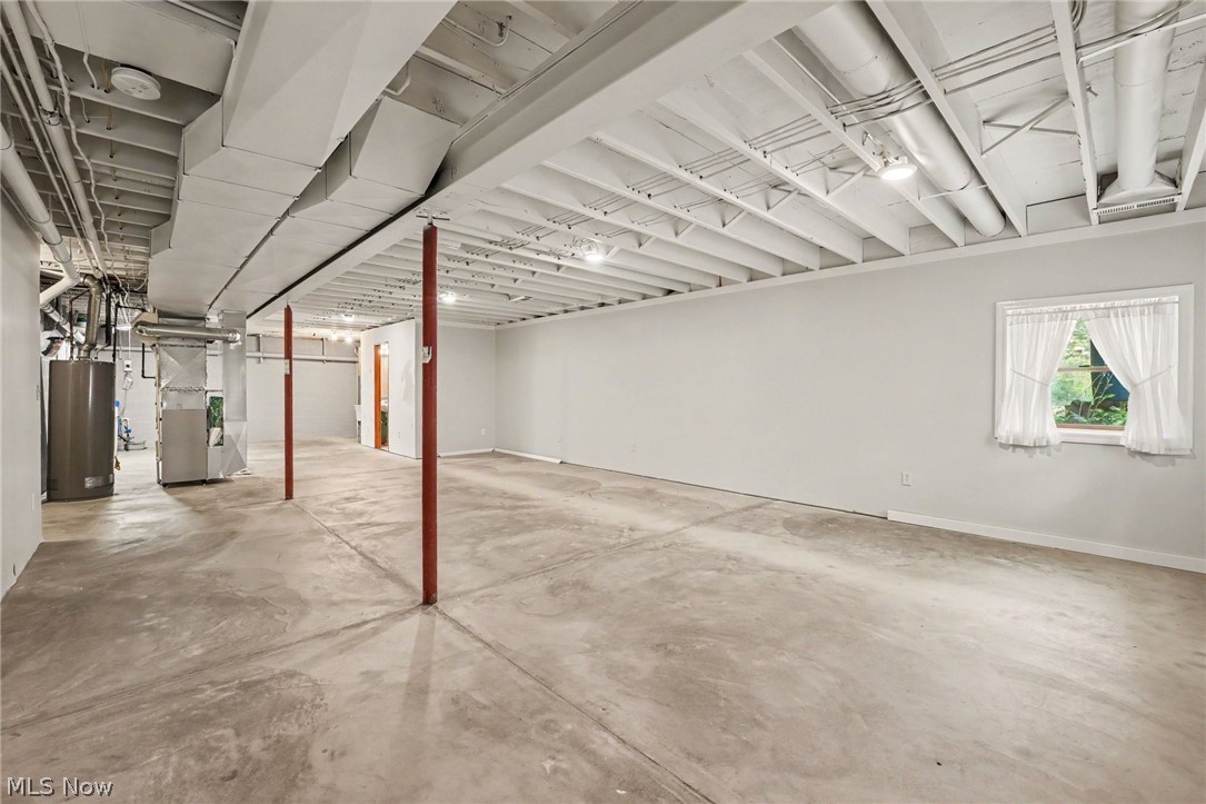 13874 Radcliffe Road Leroy OH 44077