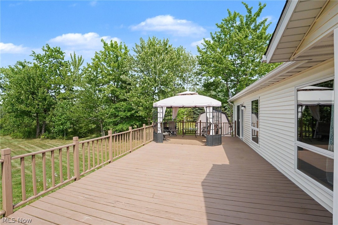 13874 Radcliffe Road Leroy OH 44077