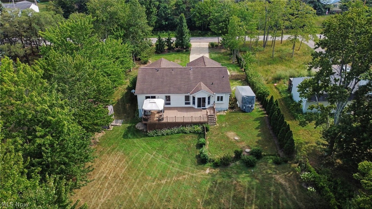 13874 Radcliffe Road Leroy OH 44077