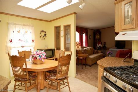 4992 Doylestown Road Creston OH 44217