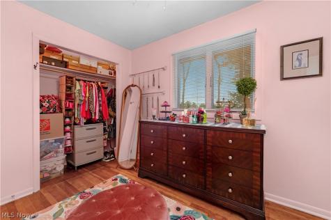 632 Woodmere Drive Berea OH 44017