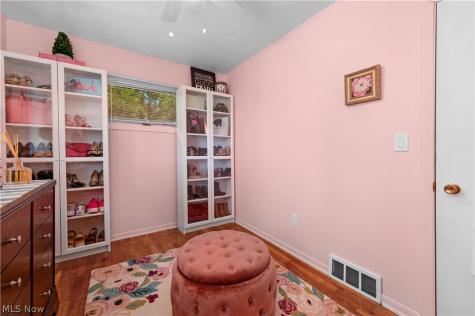 632 Woodmere Drive Berea OH 44017