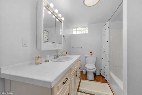 632 Woodmere Drive Berea OH 44017