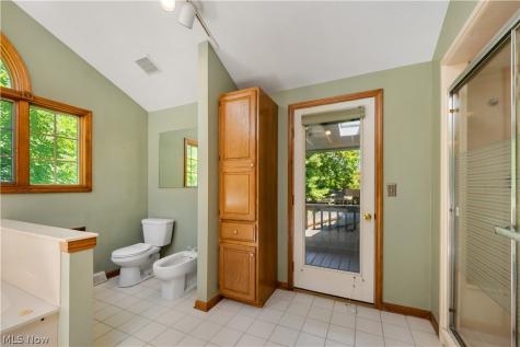 1545 Woodlake Boulevard Stow OH 44224