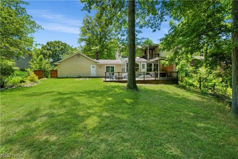1545 Woodlake Boulevard Stow OH 44224