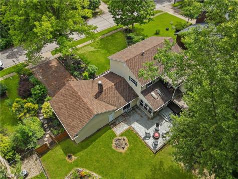 1545 Woodlake Boulevard Stow OH 44224