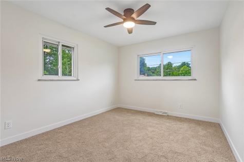 6305 Meadowbrook Drive Mentor OH 44060